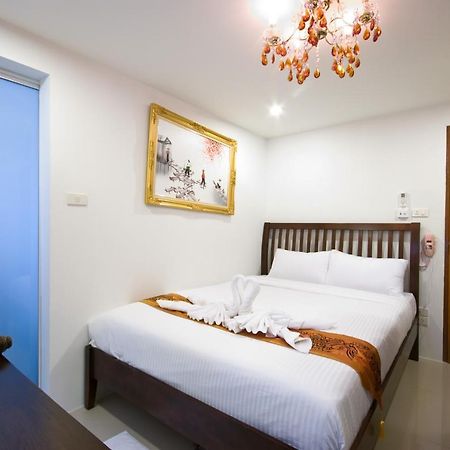 Richly Villa Bangkok Exterior photo