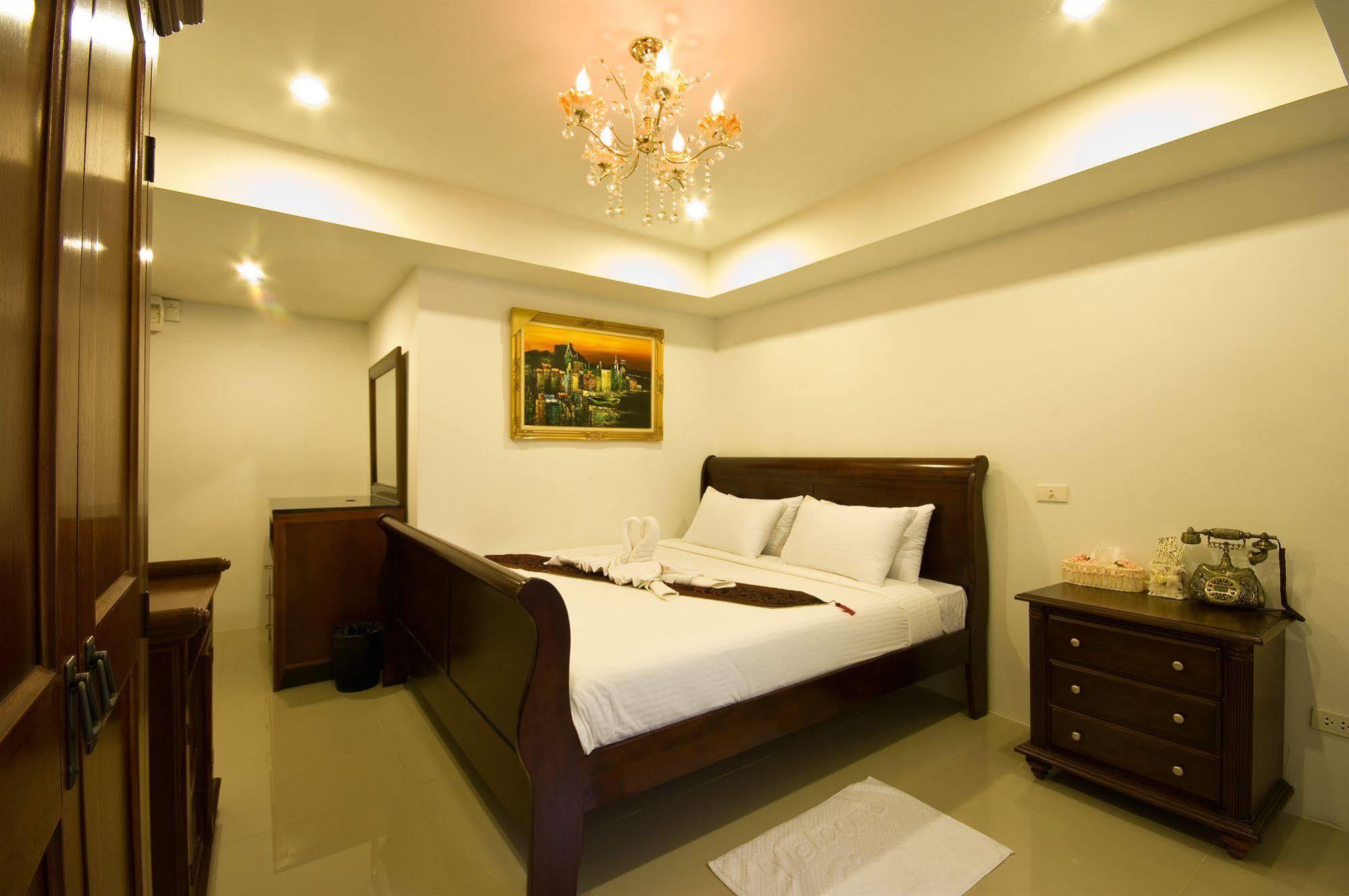 Richly Villa Bangkok Exterior photo