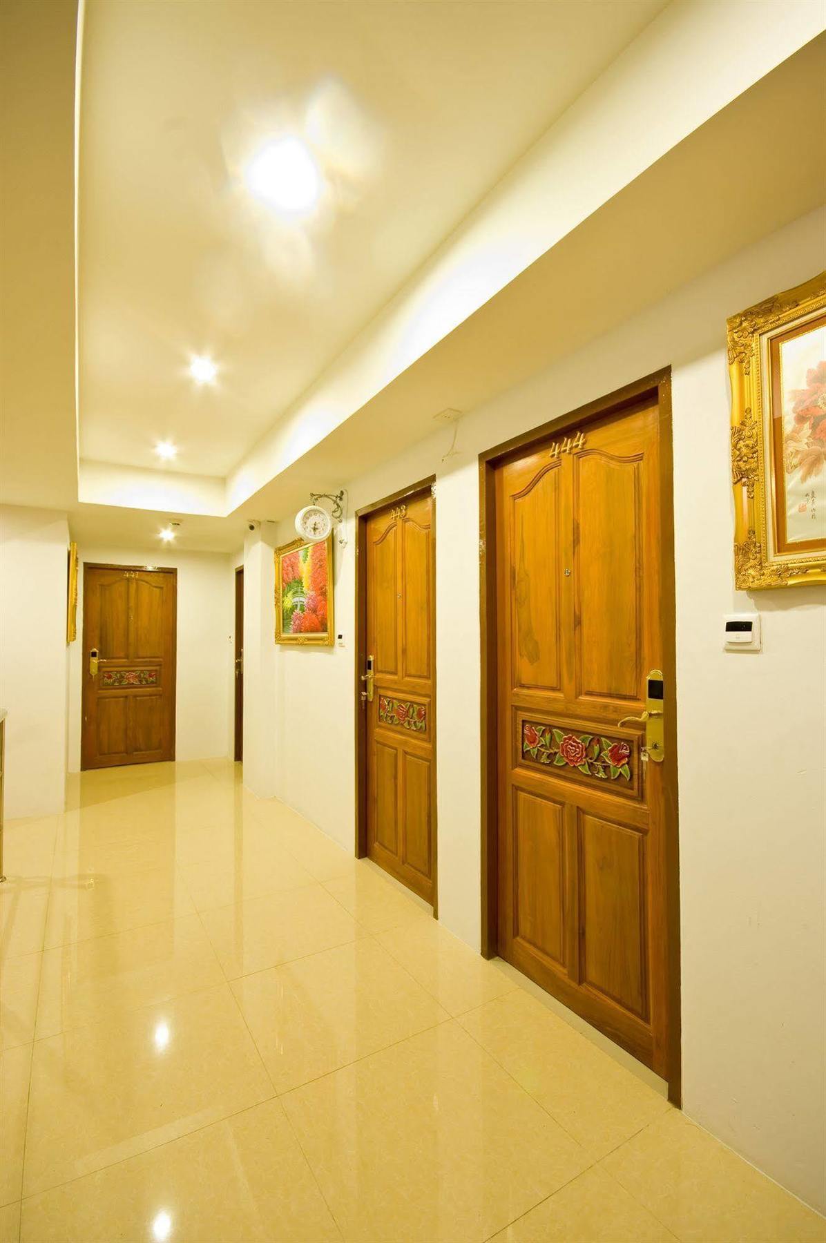 Richly Villa Bangkok Exterior photo